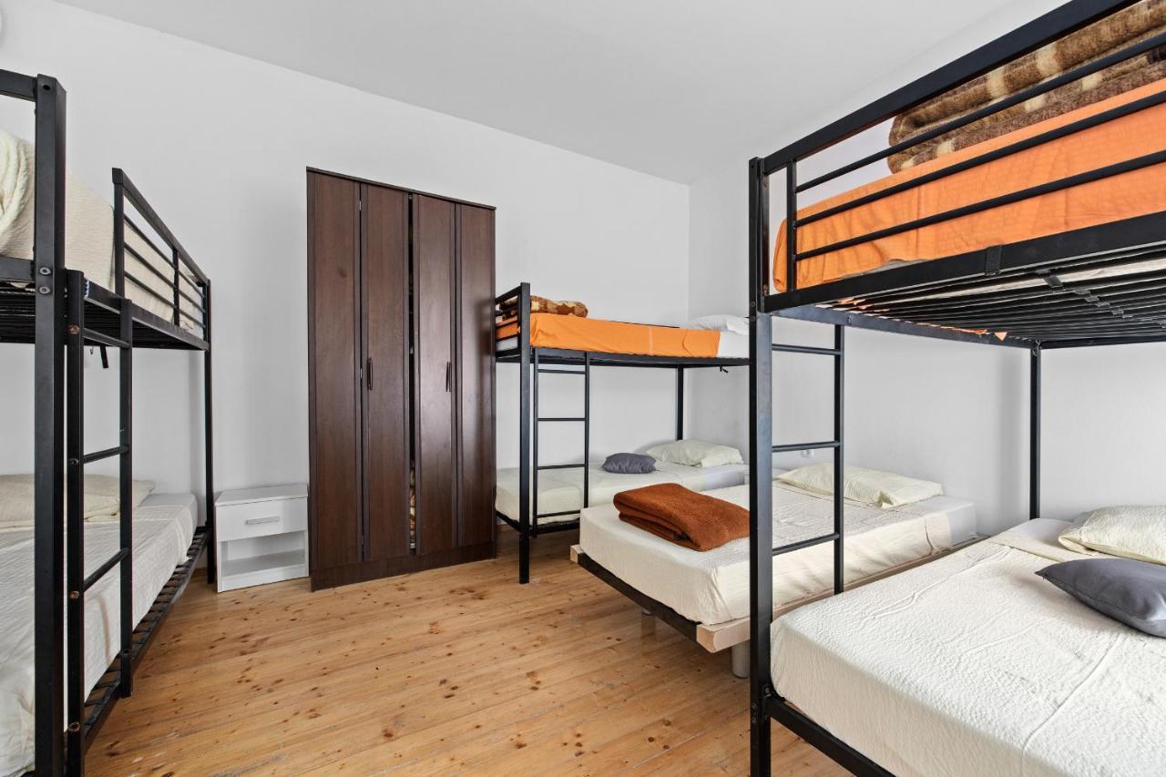 Pula Hostel ภายนอก รูปภาพ